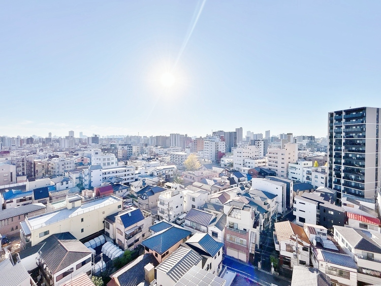 バルコニー 頬をなでる、優しい風を感じることが出来ます。