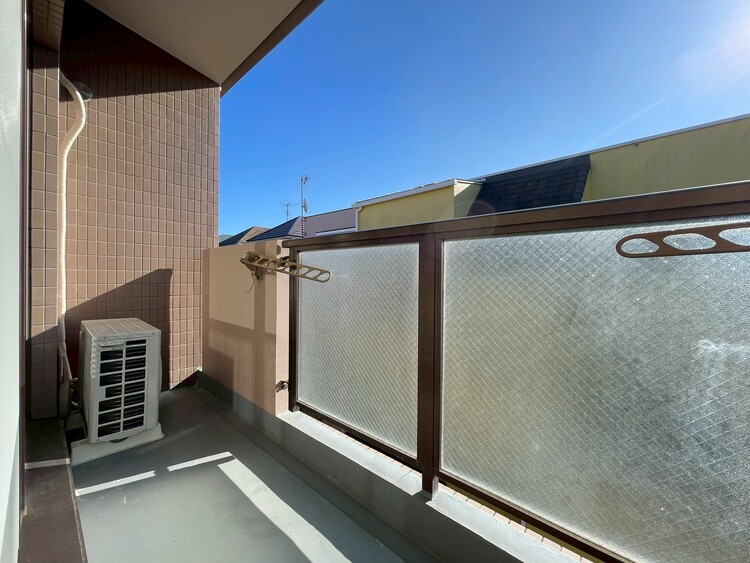 バルコニー 暮らしの中で、光と風を演出してくれるバルコニー。