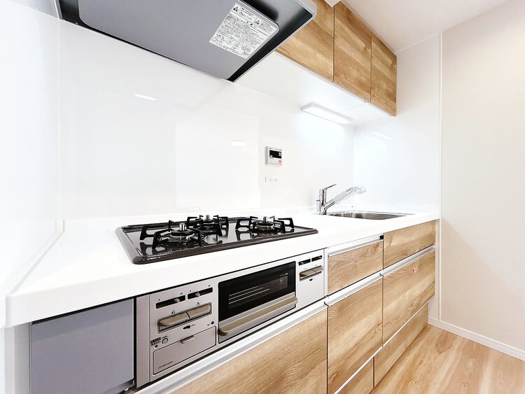 キッチン 洗練されたスタイリッシュなデザイン性と使いやすさを備えた仕様。