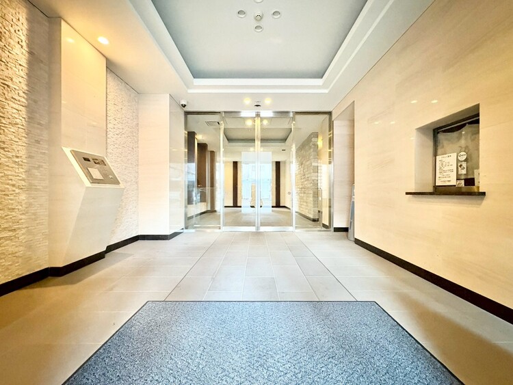 エントランス エントランス内部は、管理が行き届き清潔な共有スペースとなっています。