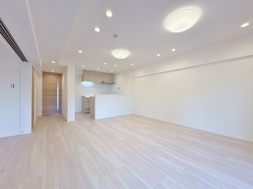 富岡エステート２号棟の物件画像