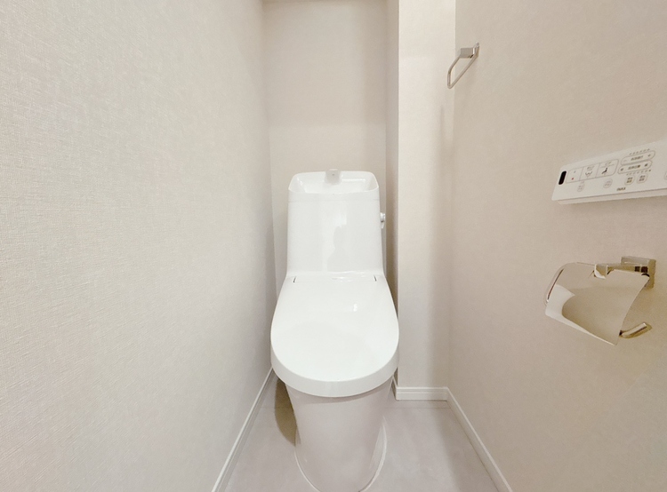 トイレ 暮らしの中のさりげないひとときの快適さにも、こだわりを、持って設備を配しております。