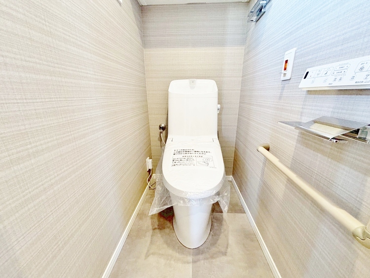 トイレ 暮らしの中のさりげないひとときの快適さにも、こだわりを、持って設備を配しております。