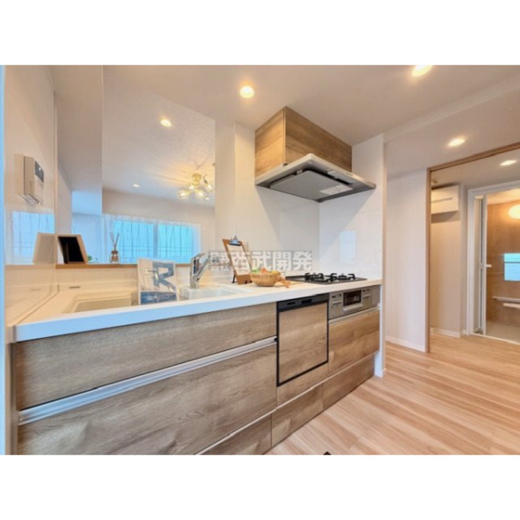 キッチン 家具・備品等は価格に含まれません。