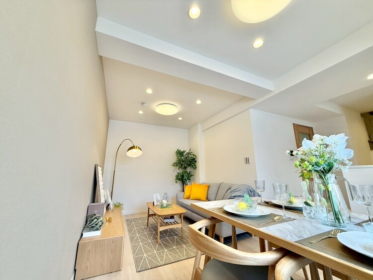 その他 シンプルな内装と偏り過ぎないデザインで統一しました。