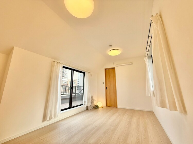 その他 清かで艶やかな時間をもたらしてくれる室内です。