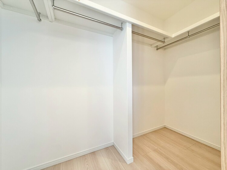その他 収納スペースが付いていて、お部屋を広く使っていただけます。