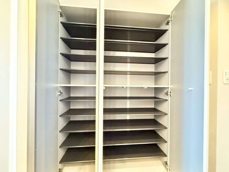 その他 家電やスーツケース、ストック品など何でも片付く嬉しい空間です。