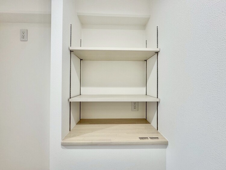 その他 家電やスーツケース、ストック品など何でも片付く嬉しい空間です。