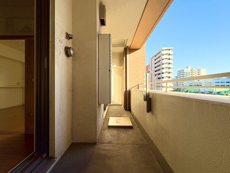 その他 朝の澄んだ空気や、夕方に吹く清々しい風を感じられるバルコニー。