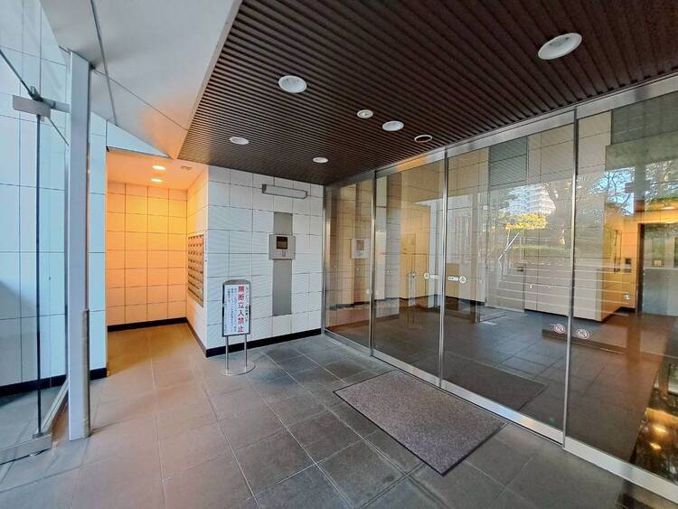 その他 館内は静寂な中が保たれており、管理が行き届いている印象を受けました。