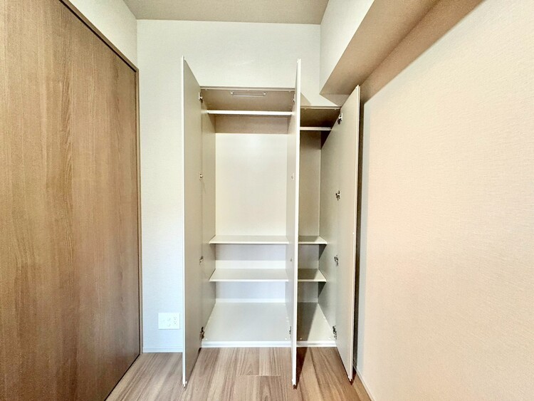 その他 家電やスーツケース、ストック品など何でも片付く嬉しい空間です。