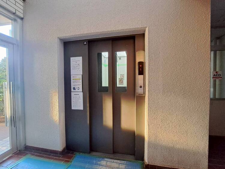 その他 エレベーター完備のため荷物が多くなっても安心。