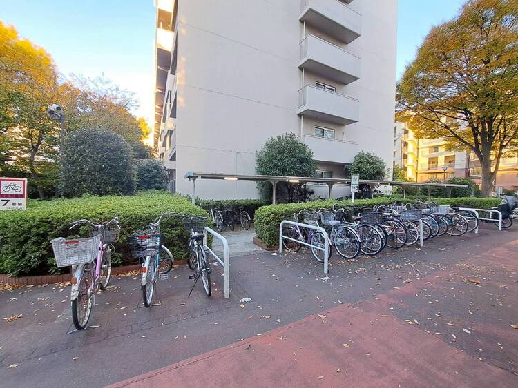 その他 駐輪場も綺麗に整頓されています。※空き状況は都度ご確認下さい。