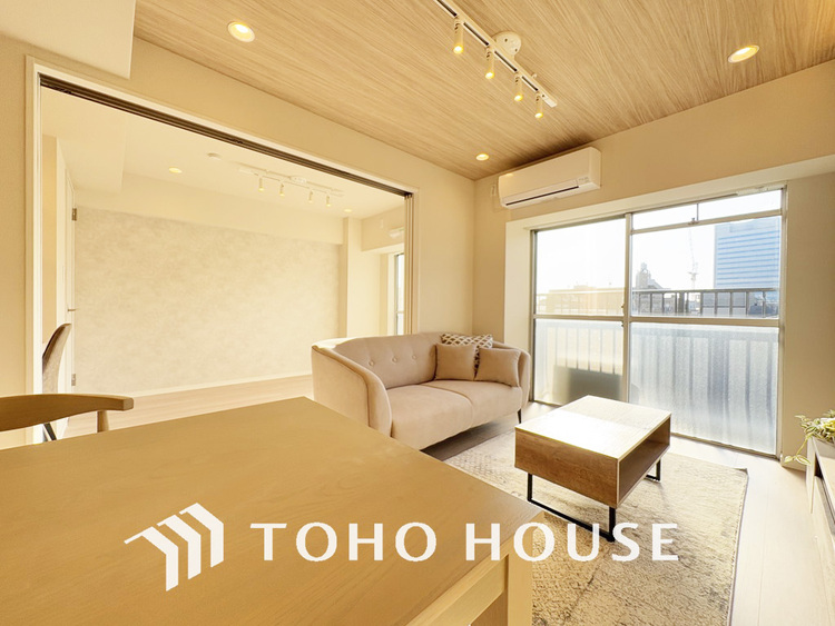 内装 柔らかな陽のそそぐ心地よいリビングダイニング