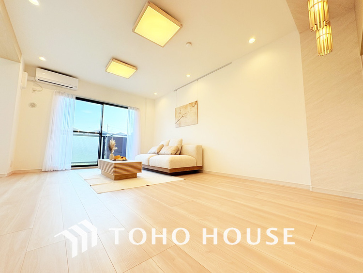 内装 ゆったりとくつろげる上質なリビングダイニング