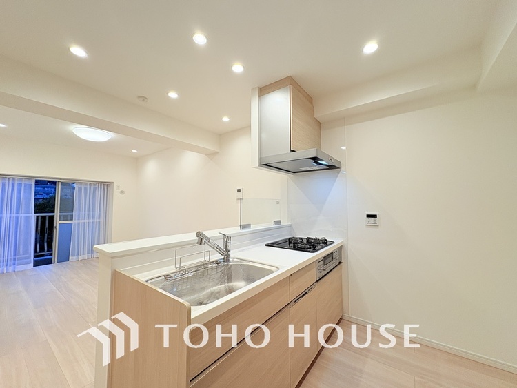 キッチン シンプルな部屋の雰囲気に溶け合うナチュラルキッチン