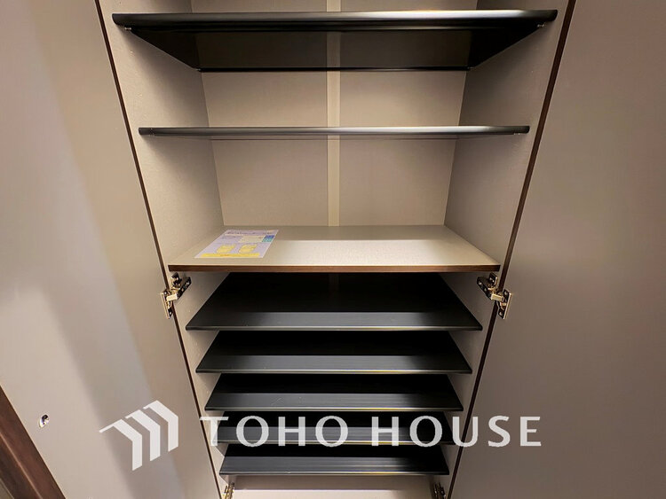 収納 玄関　収納