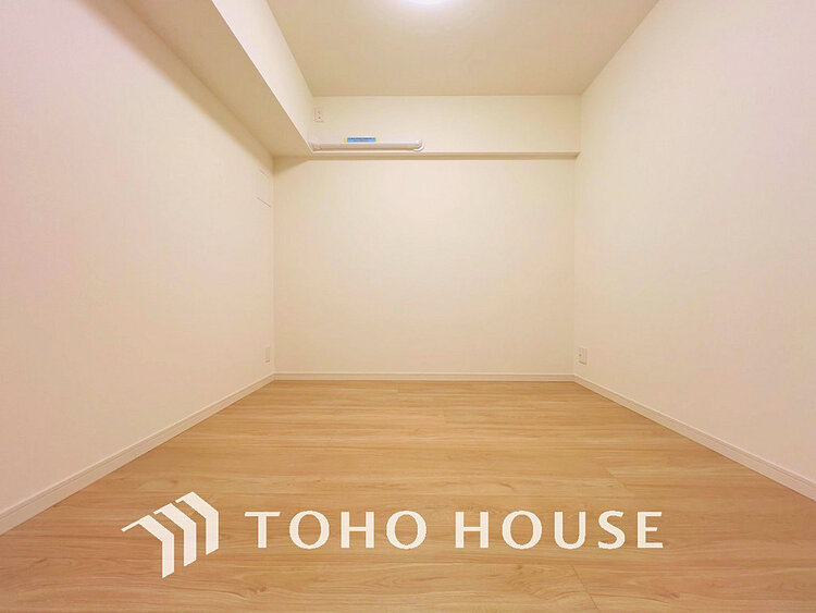 内装 シンプルですっきりとした室内は飽きのこない居心地の良い雰囲気