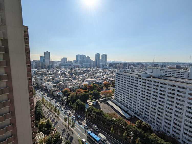 バルコニー 高層階のお部屋のため開放的な眺望が広がります