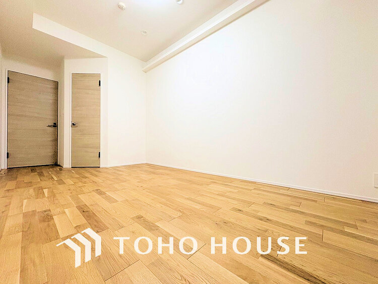 内装 シンプルですっきりとした室内は飽きのこない居心地の良い雰囲気