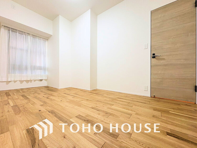 内装 1日の疲れを癒し、心地よく寛げるようゆったりとした広さをしています