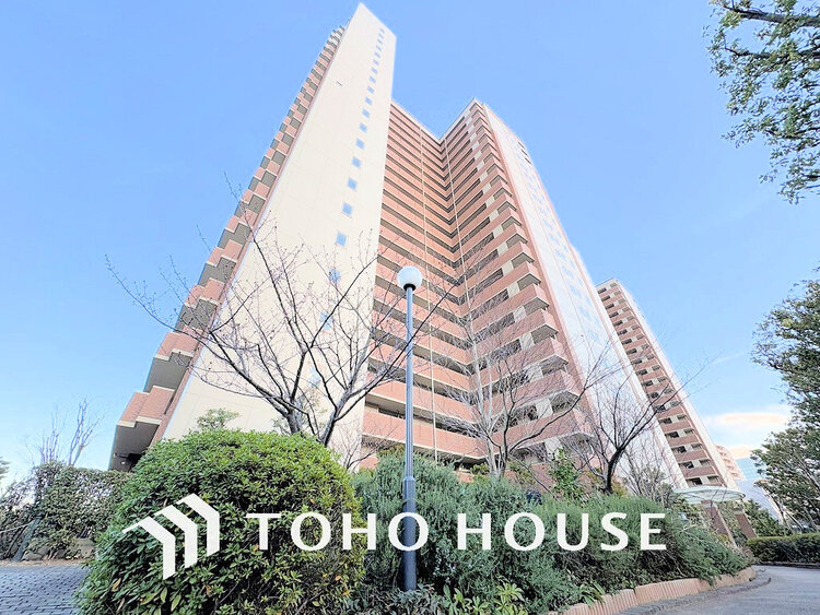 外観 〜「京急川崎」駅徒歩11分、大切なペットと暮らせるリフォーム住戸〜多摩川ビュー、夏は花火が見れます〜