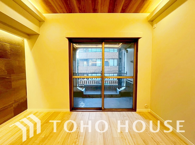 内装 【ROOM】感性を育むプライベートルームはシンプルでスマートな空間。