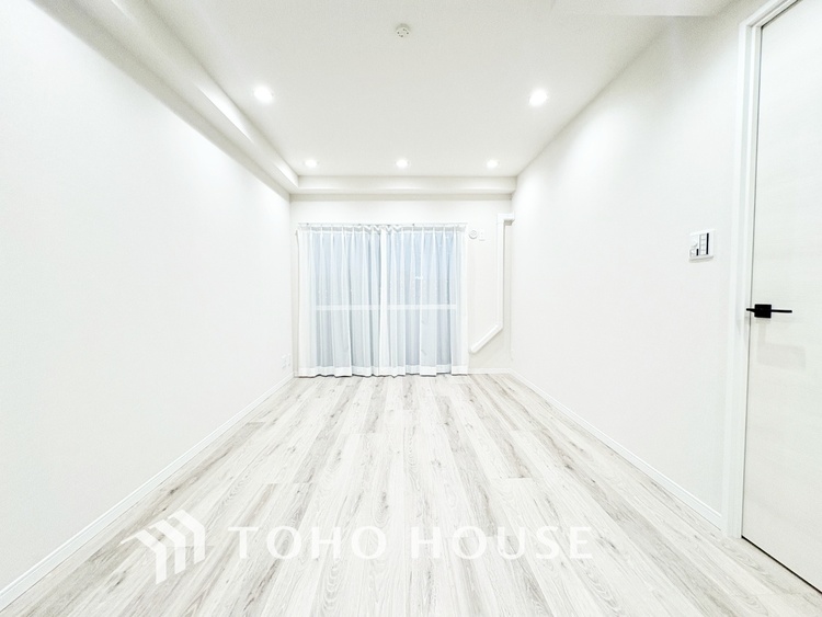 内装 ◆眩い◆光が燦々と入り、家族の笑顔を照らす。「いつまでも続いて」と願う夢のような毎日がここにある。