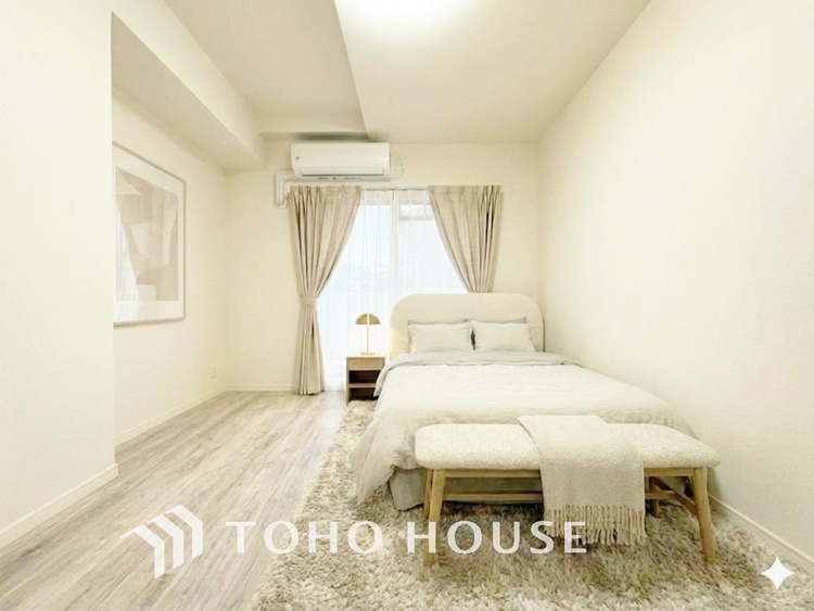 内装 ＊配置してある家具や小物はCGによるイメージ画像です。◆陽光◆が差し込む。この開放的な空間に家族の笑顔が集う。家族が一緒に過ごす空間は明るく、そして居心地よく。