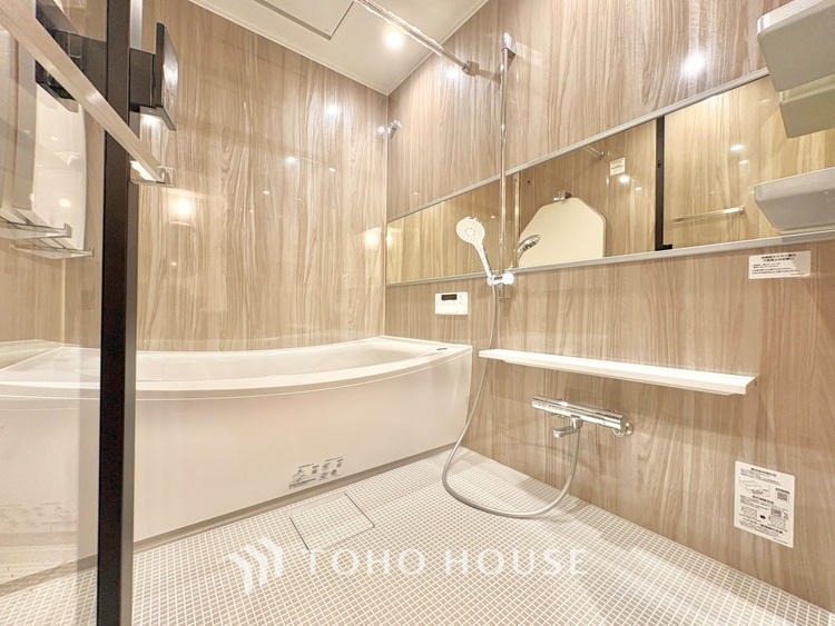 風呂 浴室は一日の疲れを癒す特別な空間。清潔感と快適性で心身ともにリフレッシュできます。