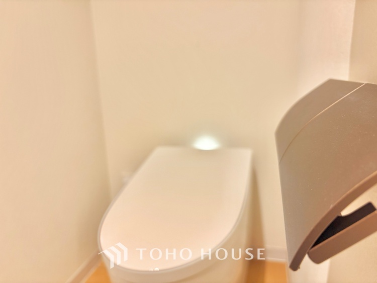 トイレ 清潔感あふれる快適なトイレ。毎日を心地よく過ごせるおすすめポイントです。