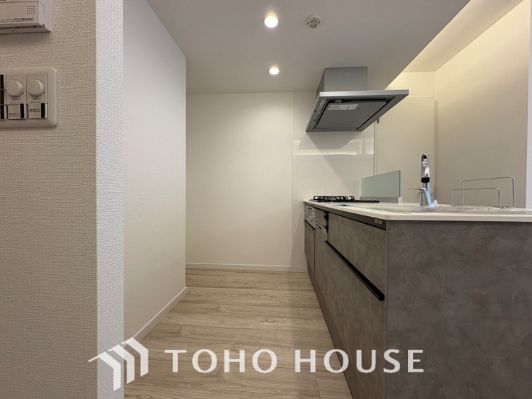 キッチン ◆家族◆愛する家族を一目で見渡せる。家族が集う空間。永遠に続く幸せな毎日を、ここで。