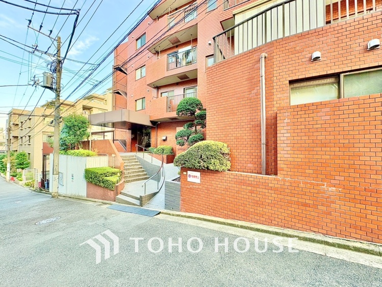 外観 【そよぐ風、緑の香り】澄み切った空気。移ろう季節の中、ゆっくりと流れる時間を、大切な人と愛でる至福。幸せを噛みしめる穏やかな生活。