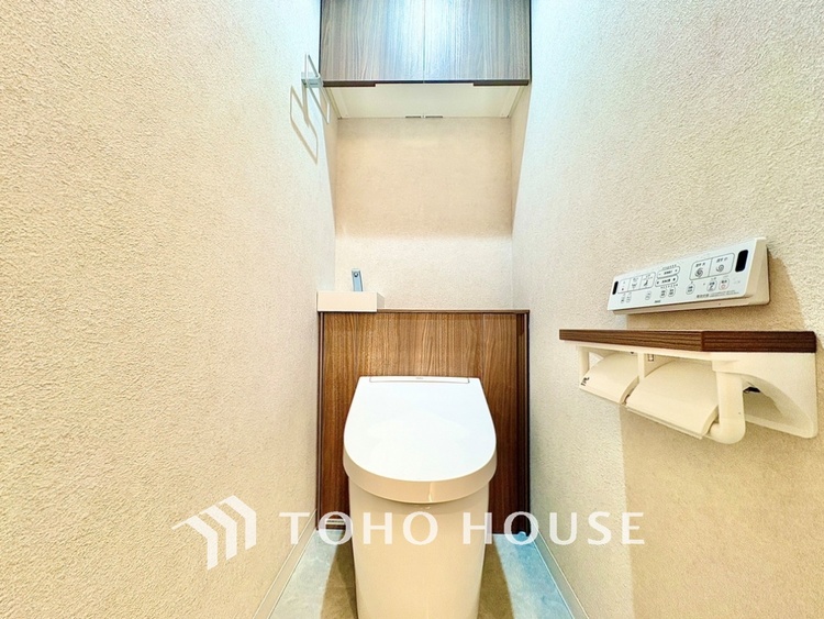 トイレ トイレも自分の時間をゆっくり過ごすスペースのひとつ。最新設備は嬉しい