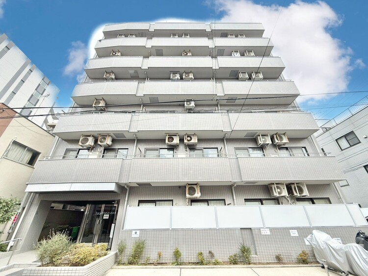 その他 飽きのこないシンプルモダンな外観です。