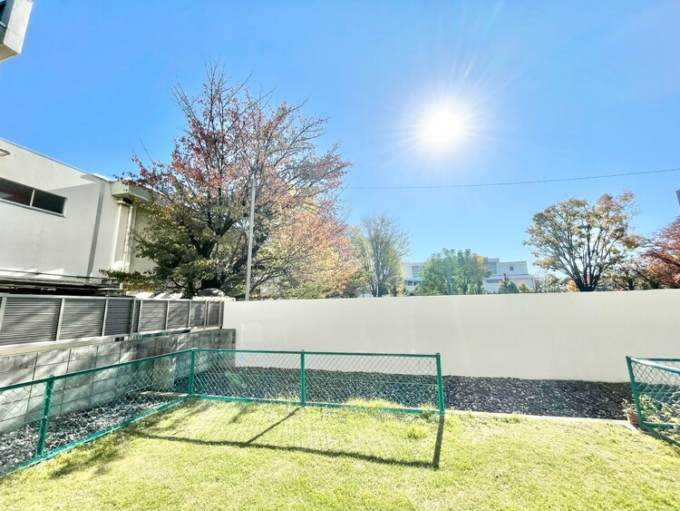 その他 眺望や窓からの景色が良いと、家で過ごす時間も快適です。