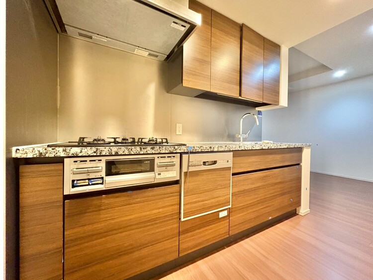 その他 使いやすくスタイリッシュなキッチン空間になっております。