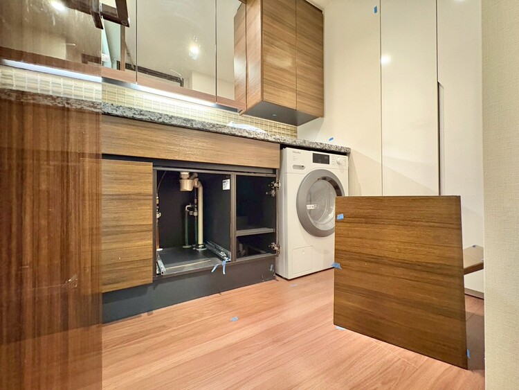 その他 十分な広さの脱衣所。