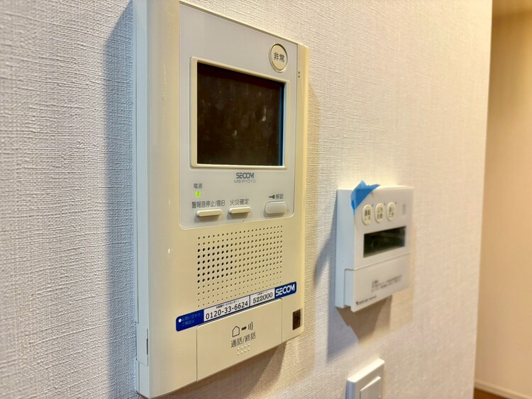 その他 誰が来てもわかる様にモニター付きインターホンを設置。