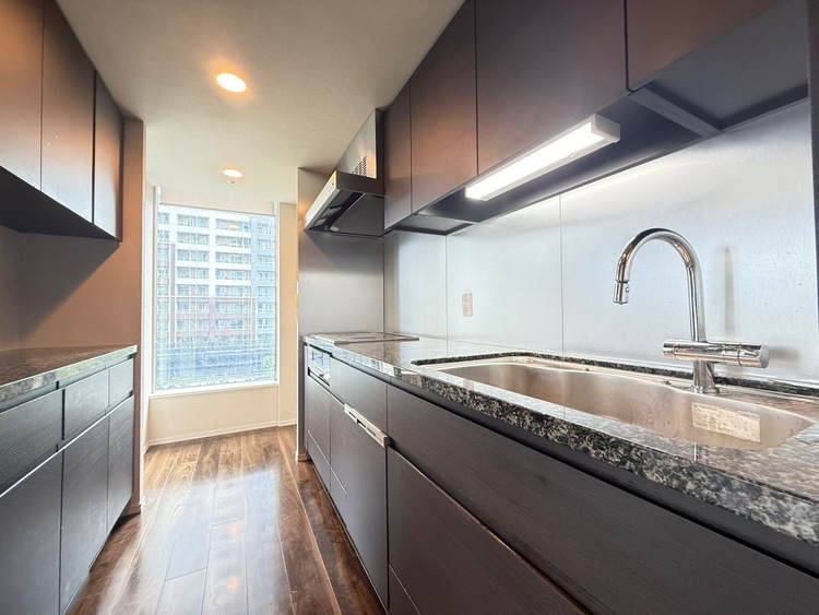 その他 使いやすくスタイリッシュなキッチン空間になっております。