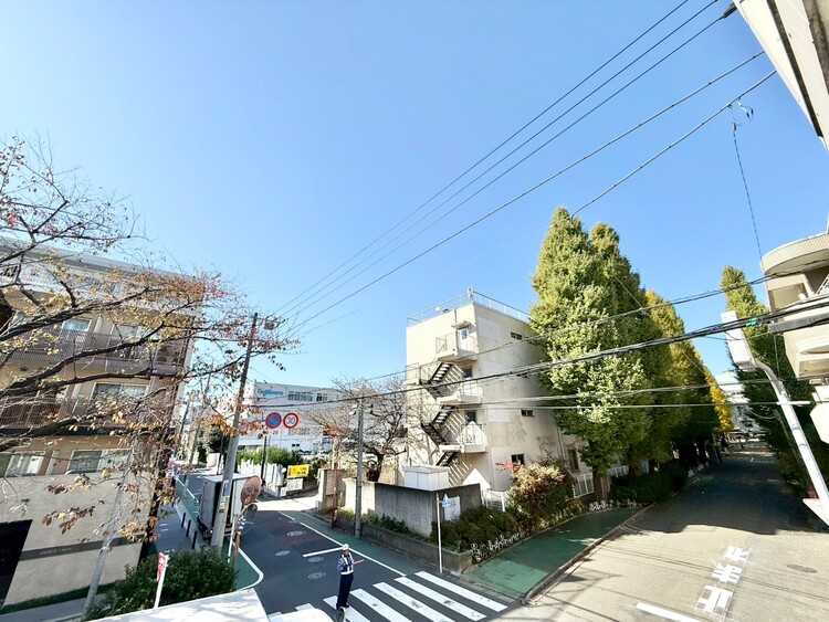 その他 眺望や窓からの景色が良いと、家で過ごす時間も快適です。