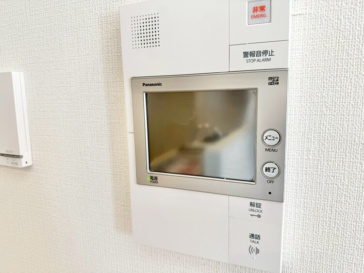 その他 誰が来てもわかる様にモニター付きインターホンを設置。