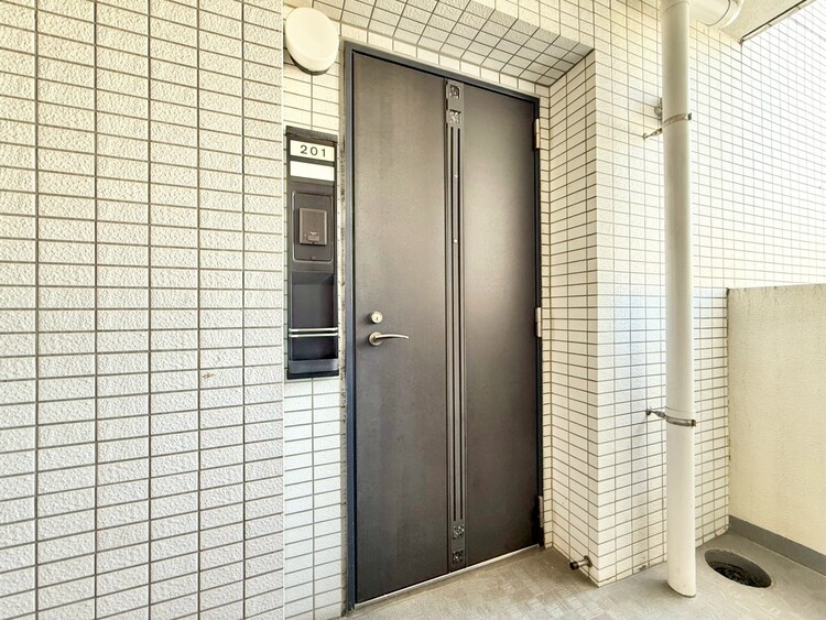 その他 清潔感のある落ち着いた雰囲気の玄関です。