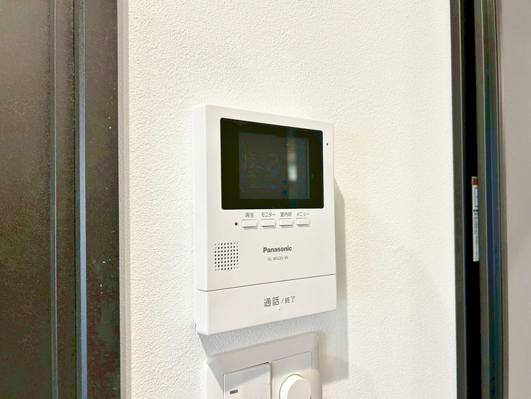 その他 誰が来てもわかる様にモニター付きインターホンを設置。