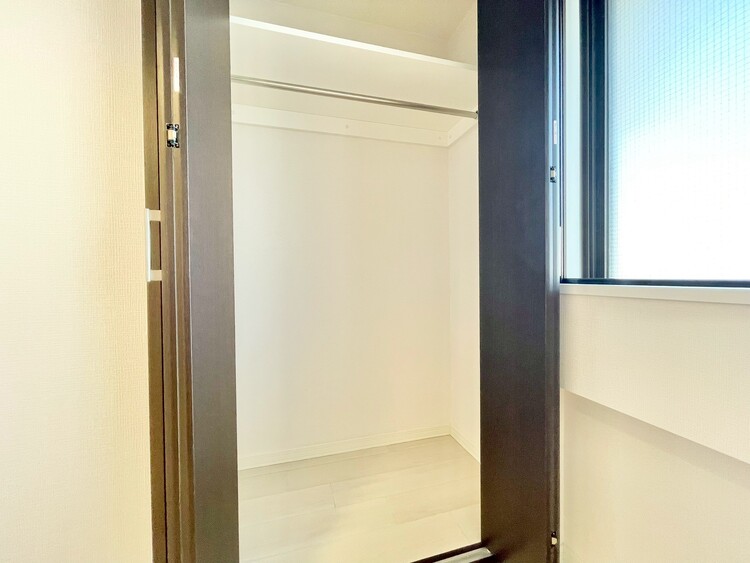 その他 家電やスーツケース、ストック品など何でも片付く嬉しい空間です。