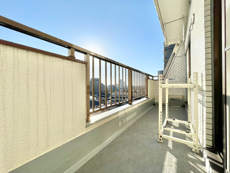 その他 朝の澄んだ空気や、夕方に吹く清々しい風を感じられるバルコニー。