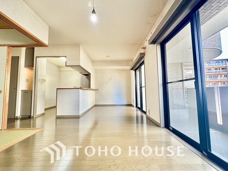 内装 現在改装中◆家族◆愛する家族を一目で見渡せる。家族が集う空間。永遠に続く幸せな毎日を、ここで。