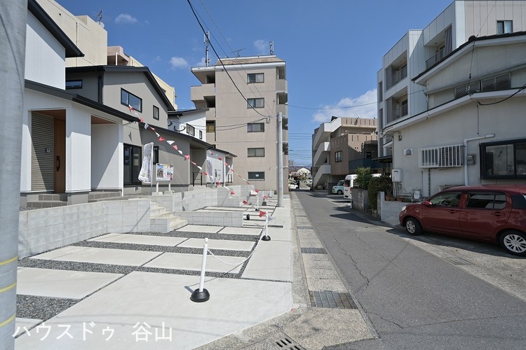 外観 幹線道路から１本入った現地は想像以上に静かな環境です