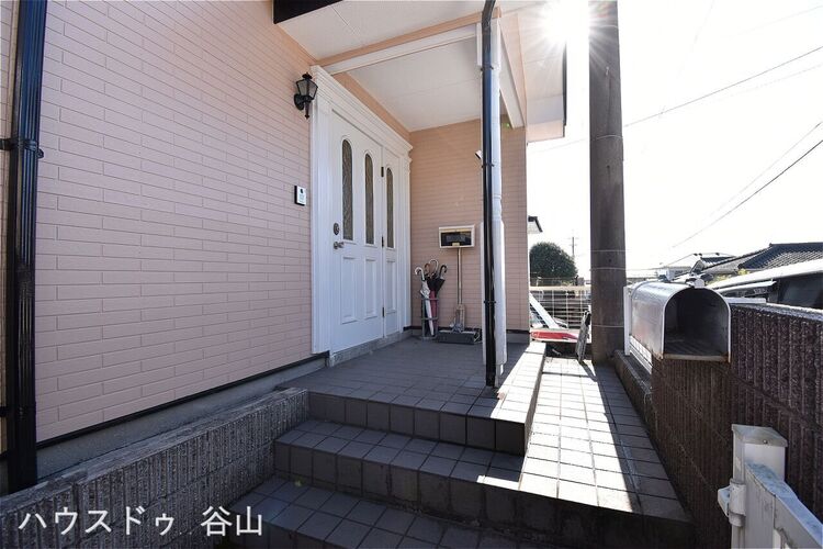 その他 住まう方、訪れる方を上品に迎えるエントランス